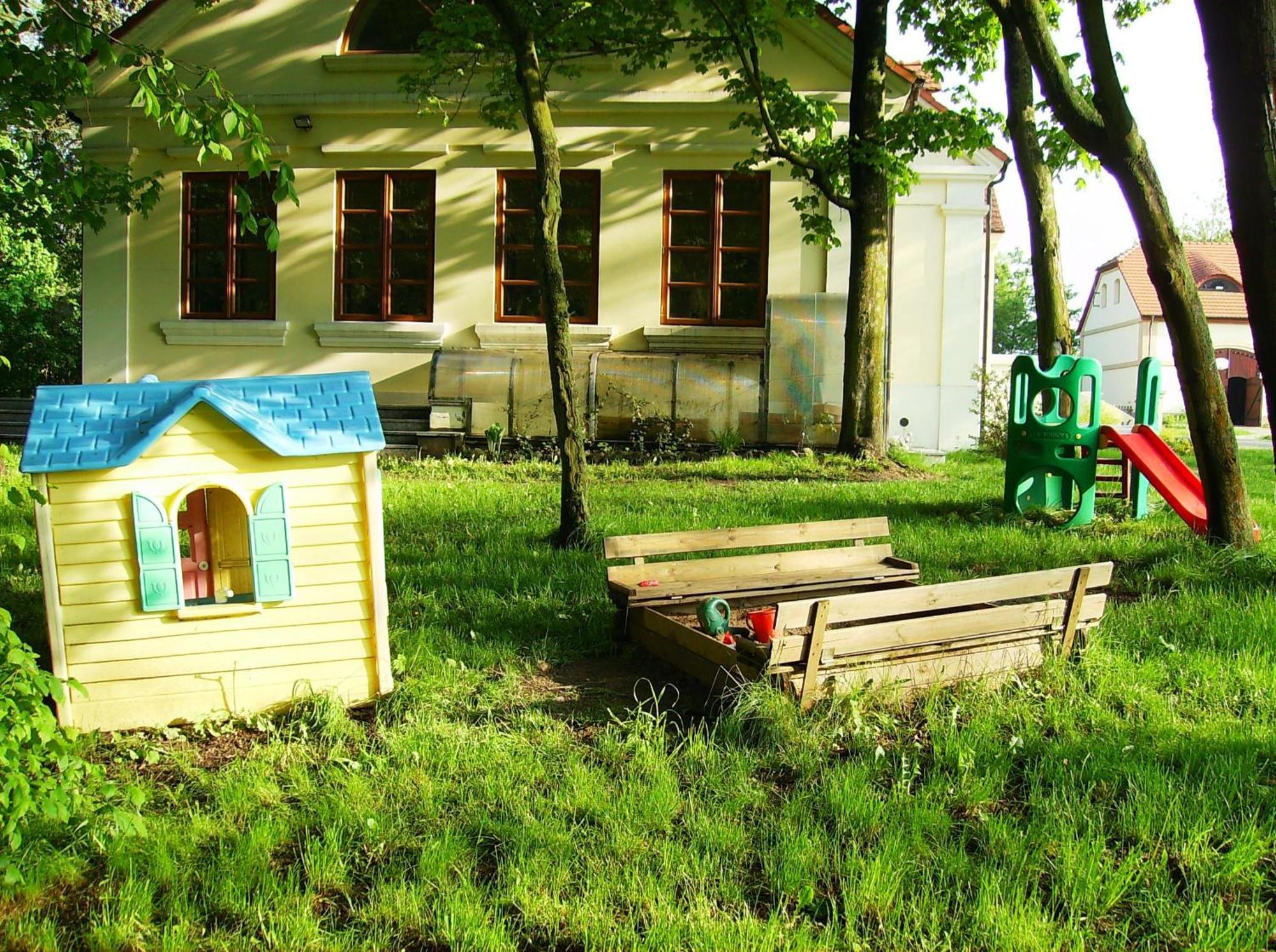 Gospodarstwo Agroturystyczne Dworek Janowicki Kazimierzewo Ngoại thất bức ảnh